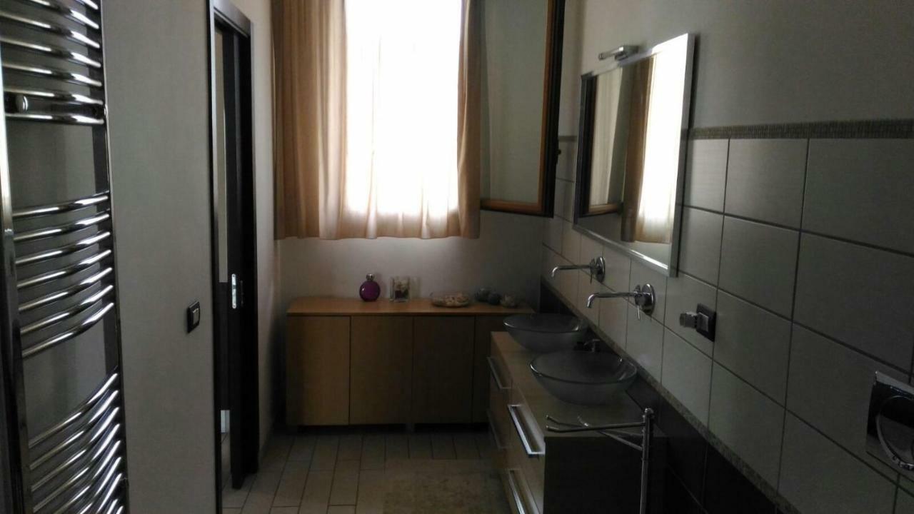 A Due Passi Da Tutto Apartment Catania Ngoại thất bức ảnh